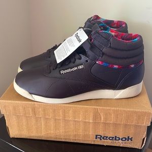COPY - Purple Reebok geo graphics size 8.5